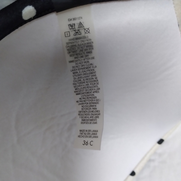 Victoria's Secret Black and White Halter Underwire Bikini Top Size 36C - Picture 7 of 10